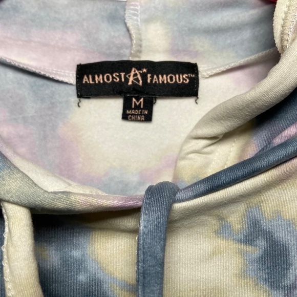 NWT Almost Famous Tie Dye Super Soft Lightweight Pullover hoodie medium - Picture 4 of 5